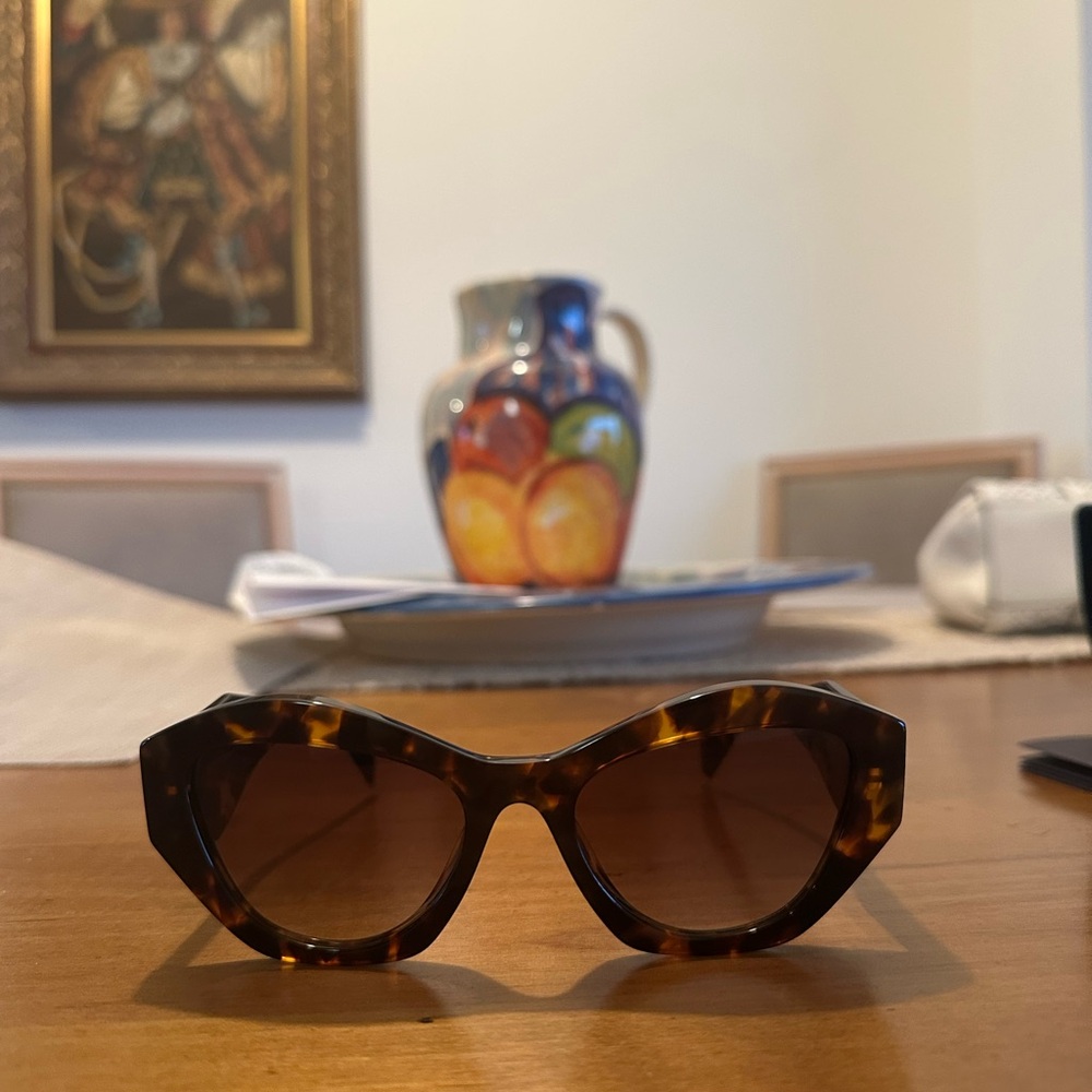 Prada Tortoise Shell Women's Sunglasses - Picture 3 of 8